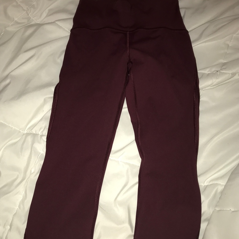 Lululemon crops